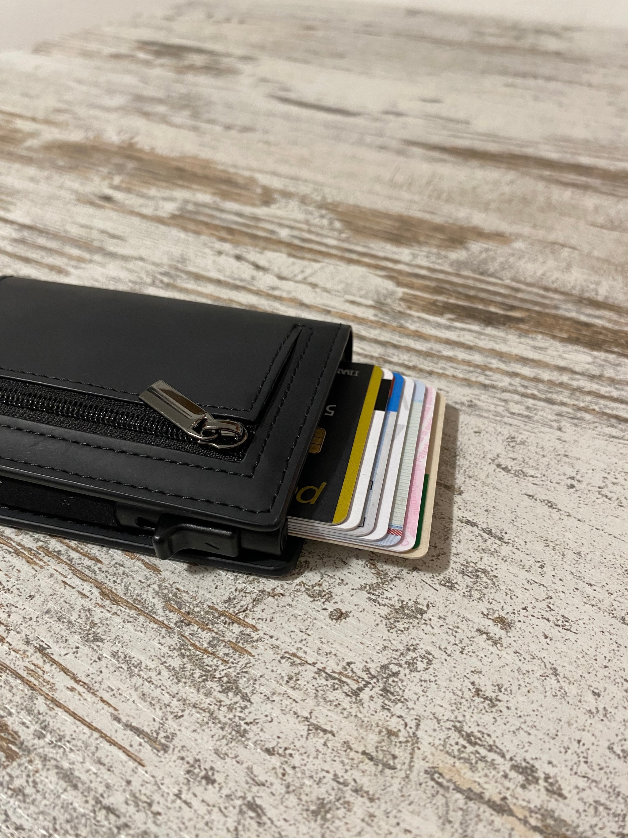 PORTAFOGLIO RFID NOVIIK