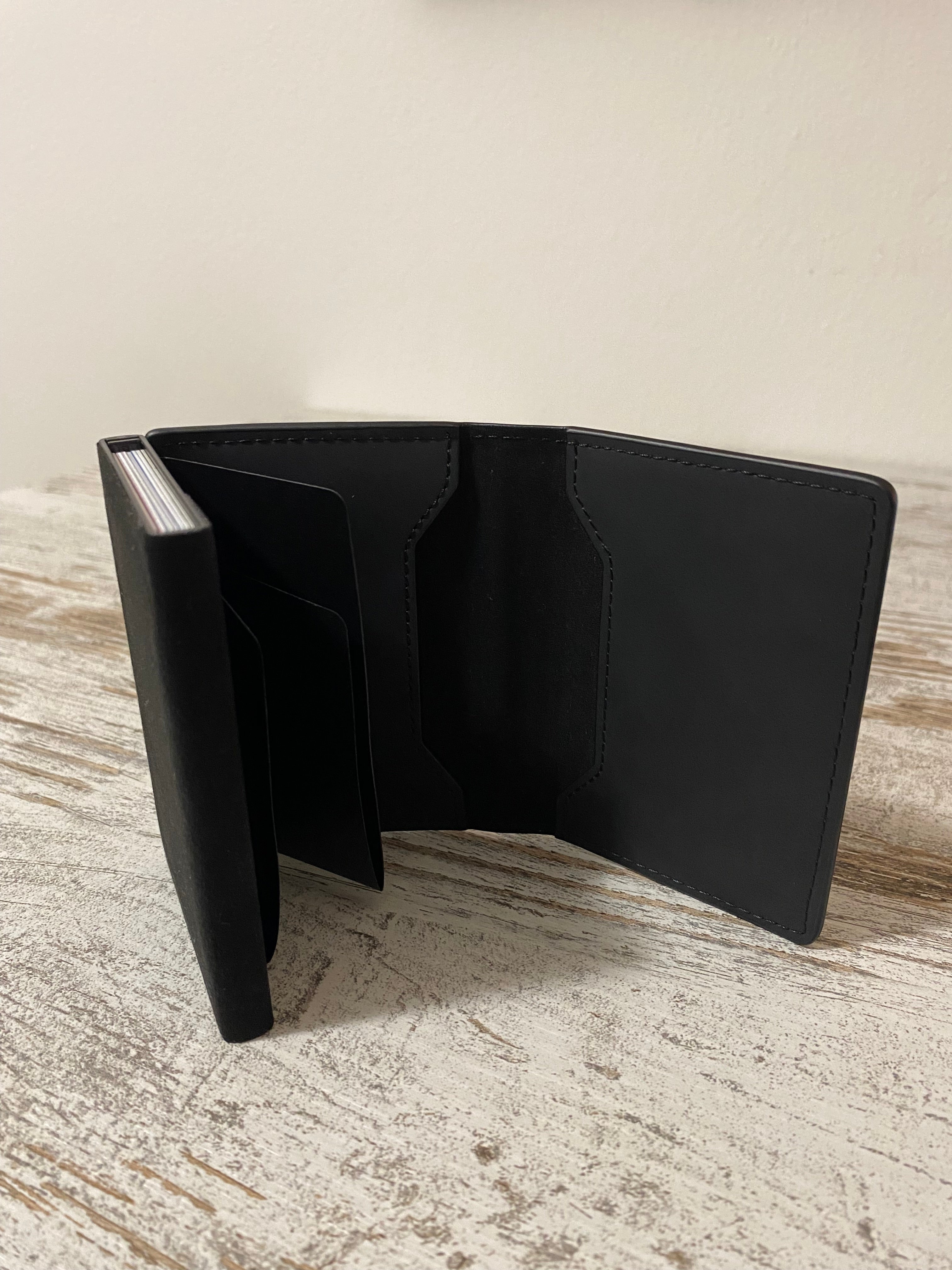 PORTAFOGLIO RFID NOVIIK